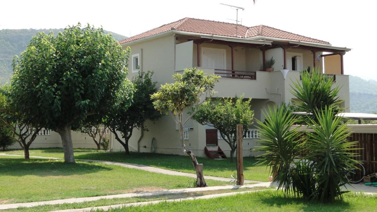 Caposaldo Apartments Ακράτα Εξωτερικό φωτογραφία