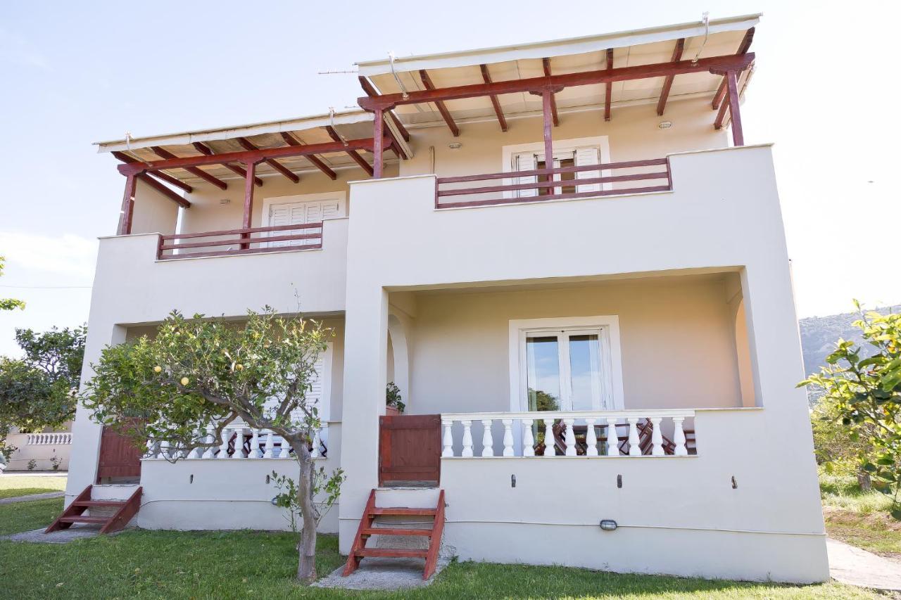 Caposaldo Apartments Ακράτα Εξωτερικό φωτογραφία